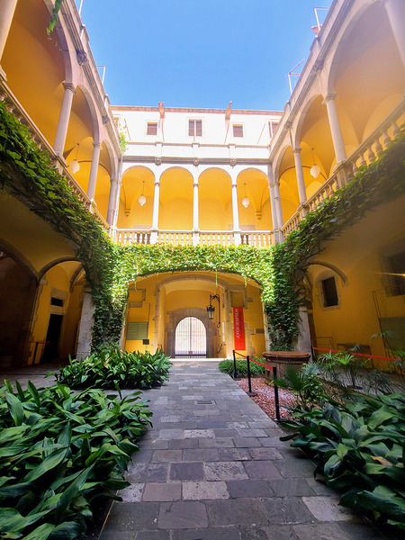 Courtyard of Legacy: Archives of  the Crown of Aragon Print