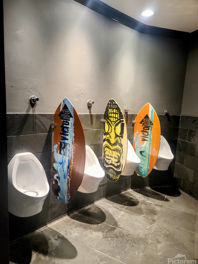 Surfboards Go to Reflect: A Wave of Humor in an Unexpected Place  Imprimer