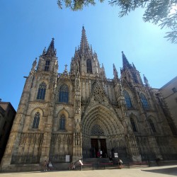 Barcelona Cathedral: Stone Hymns to the Sky