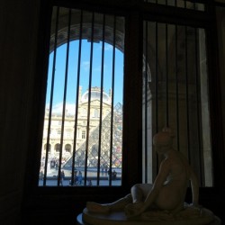 In Louvre with the View
