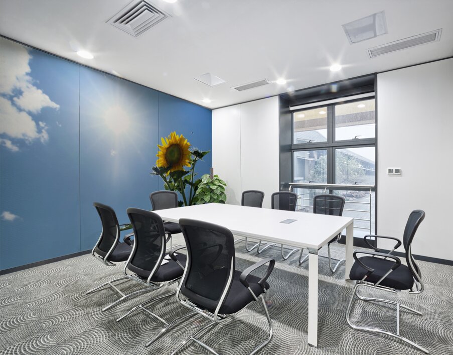 Skyward Confession: A Sunflower’s Secret Wall Printing