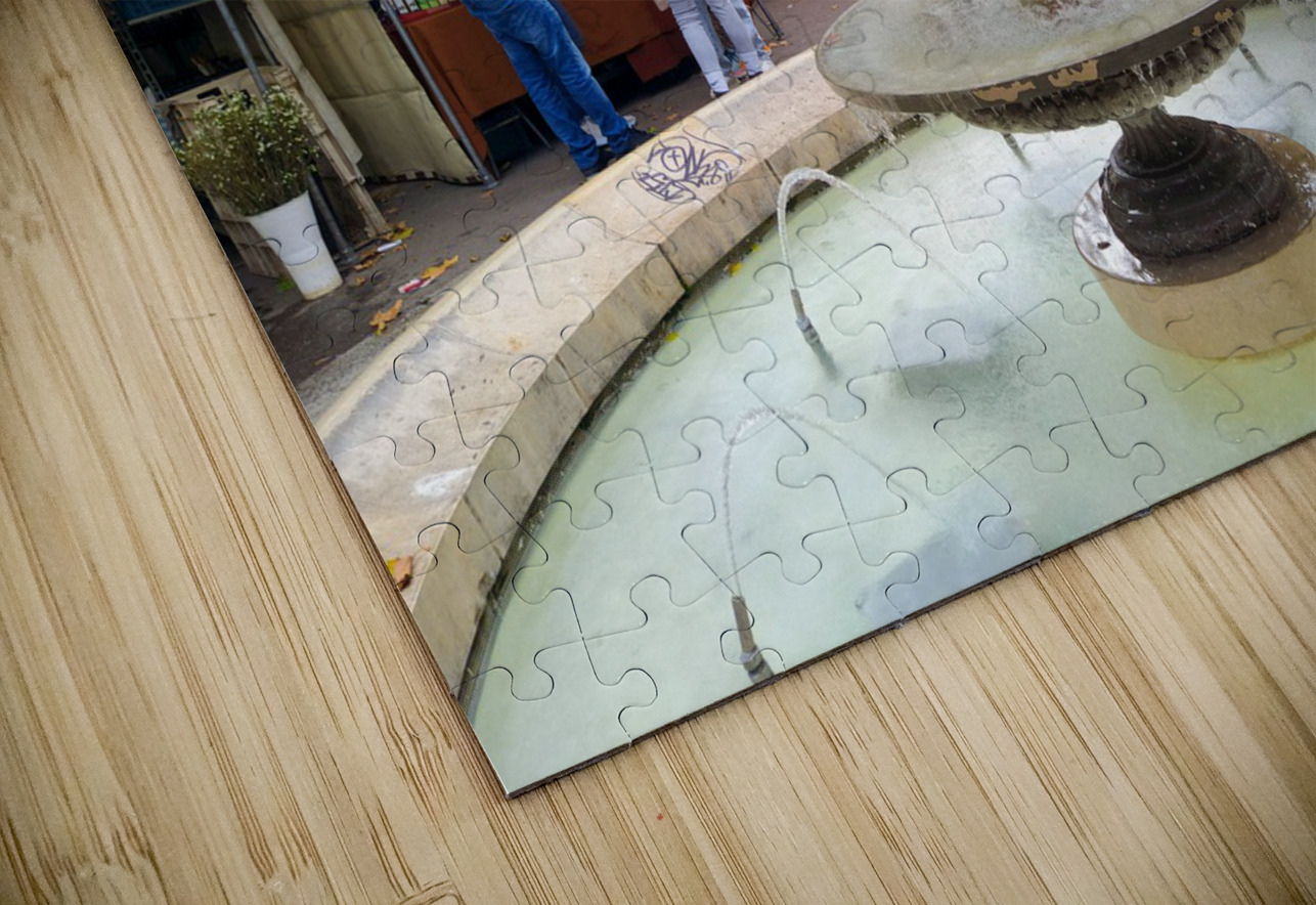 Streets of Paris -- Farmers Market Click4Pix Puzzle